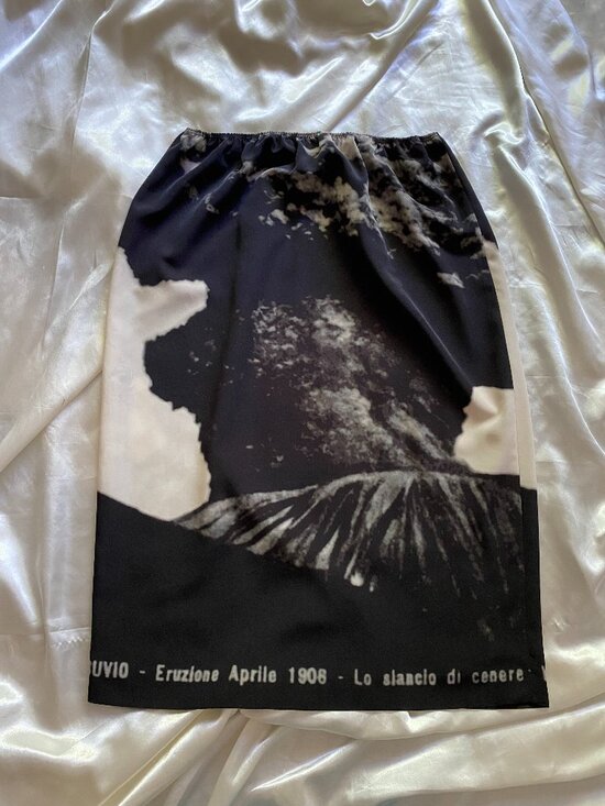 a detacher Dresses & Skirts - Rare A Détacher Mt. Vesuvius Newspaper Print Midi Skirt Avant Garde Size 4
